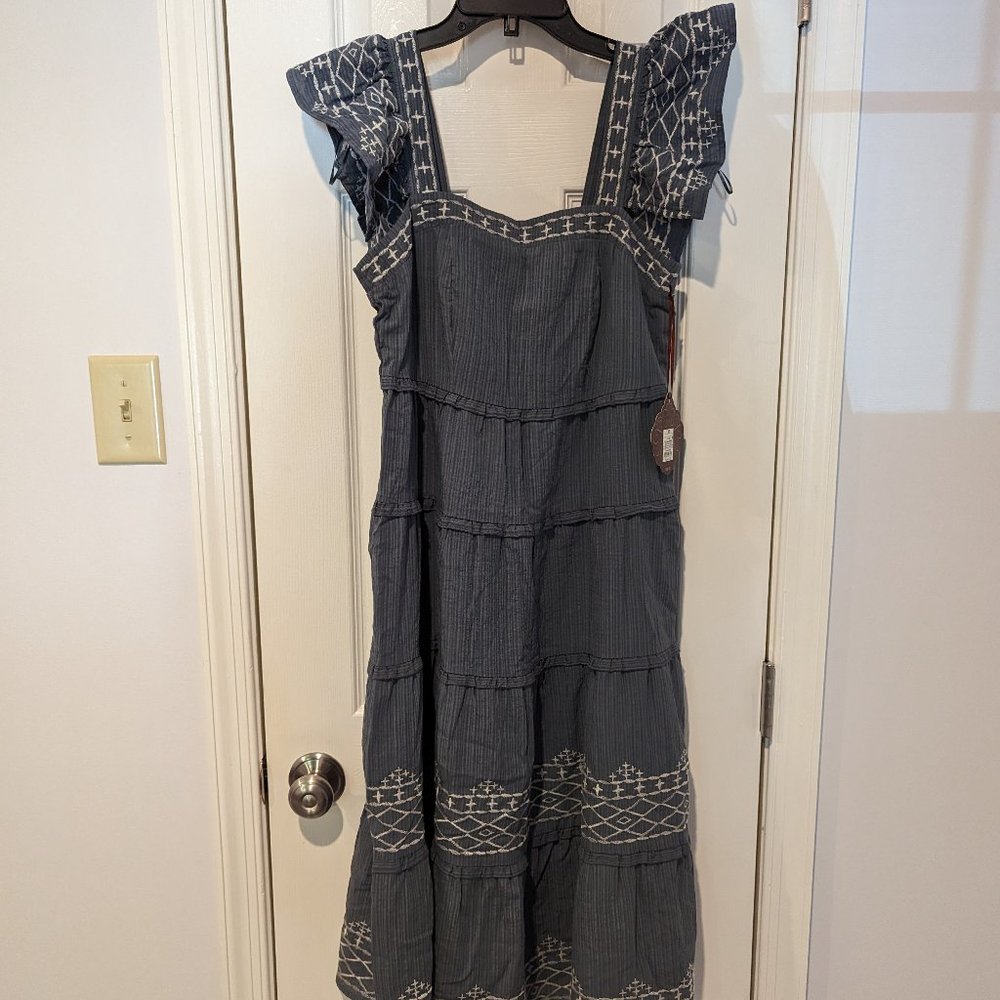 Knox Rose blue flutter sleeve dress